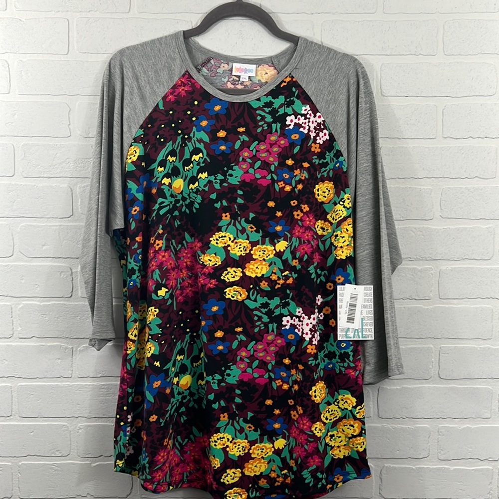 LuLaRoe Randy 3/4 sleeve shirt - NWT 2XL
